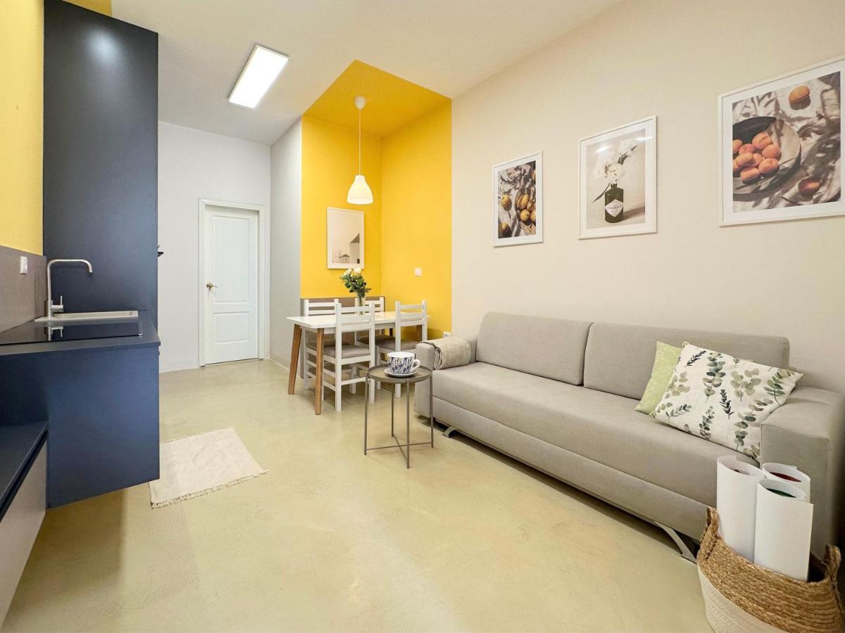 13 Eur For Monthly Stay - Home By The Sea - Hbs 골렘 외부 사진