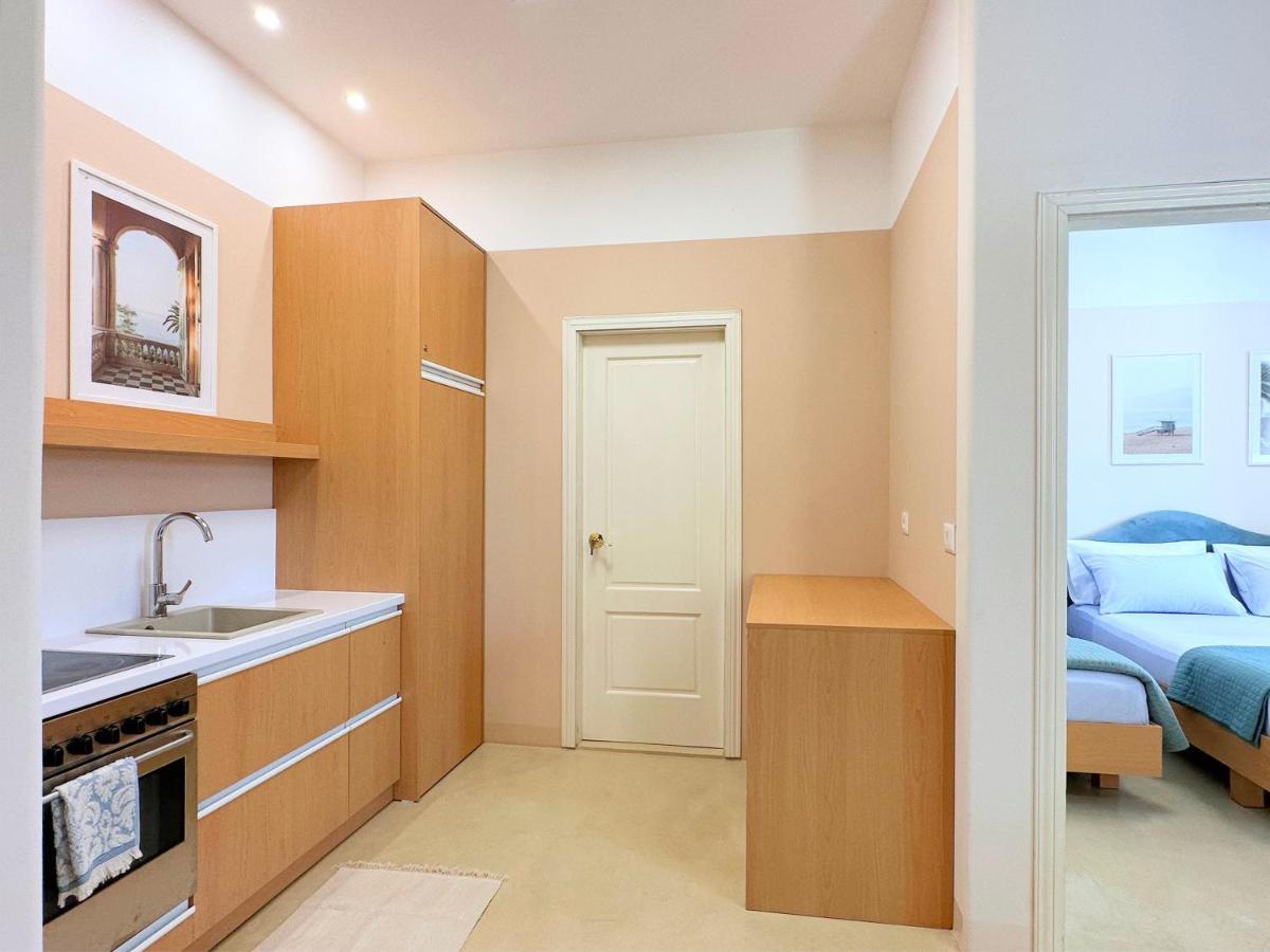 13 Eur For Monthly Stay - Home By The Sea - Hbs 골렘 외부 사진