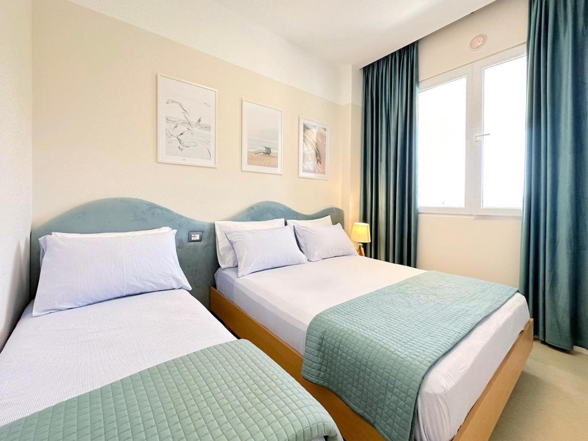 13 Eur For Monthly Stay - Home By The Sea - Hbs 골렘 외부 사진