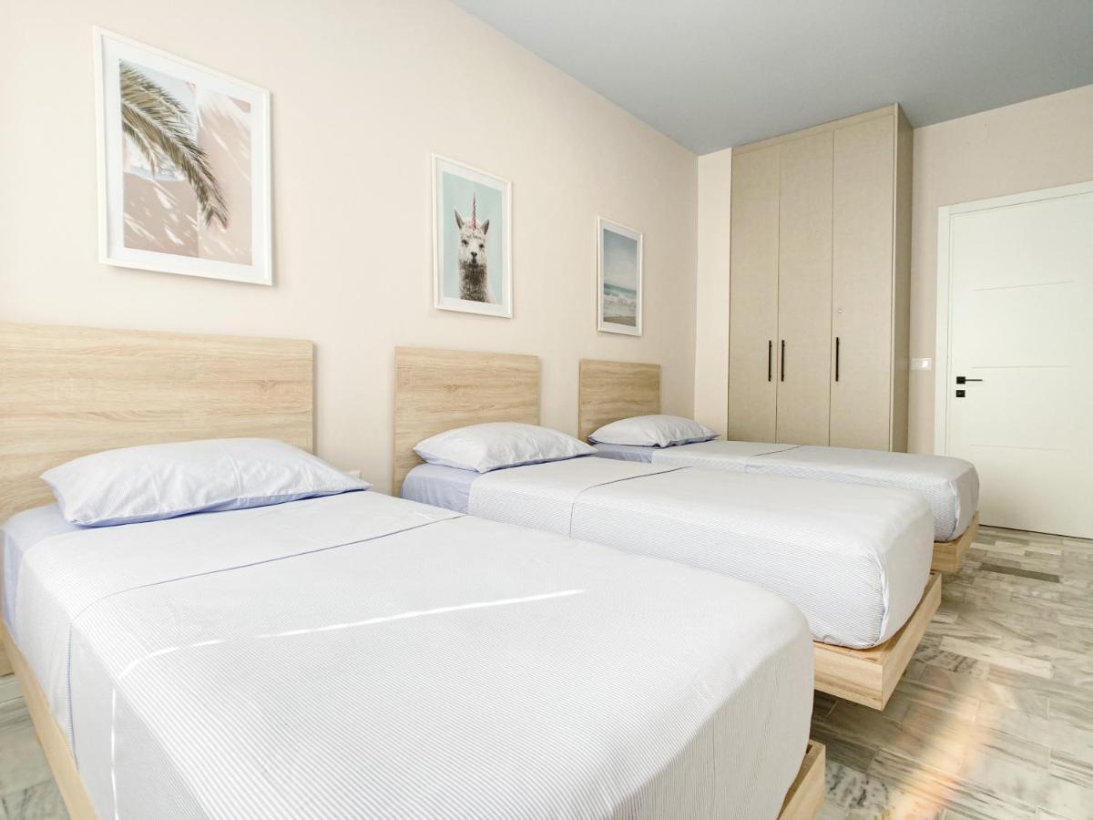 13 Eur For Monthly Stay - Home By The Sea - Hbs 골렘 외부 사진