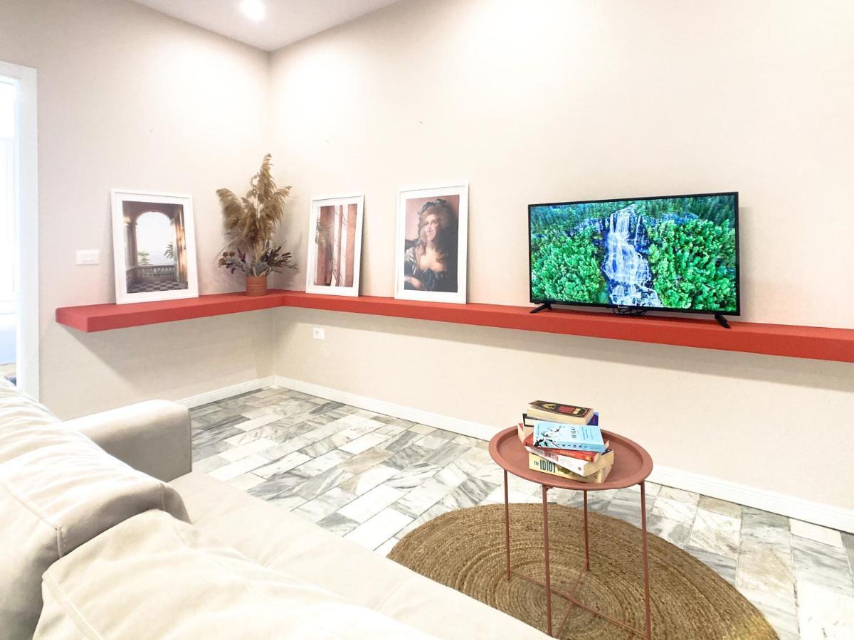 13 Eur For Monthly Stay - Home By The Sea - Hbs 골렘 외부 사진