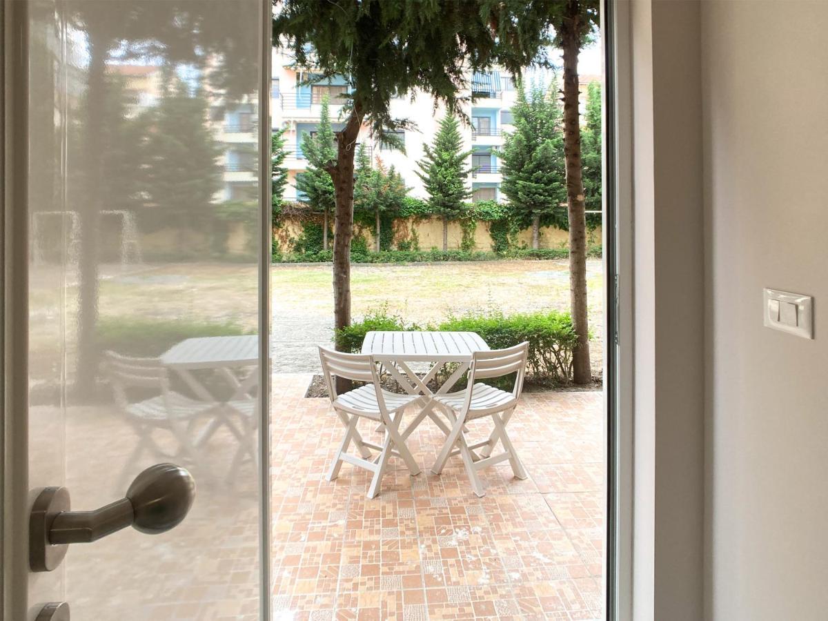 13 Eur For Monthly Stay - Home By The Sea - Hbs 골렘 외부 사진